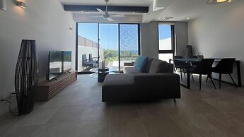 Naturela Miyakojima Irabu