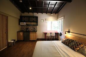 Frontera by Roots Rentals