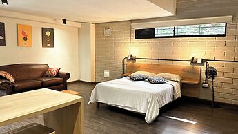 Frontera by Roots Rentals