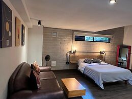 Frontera by Roots Rentals