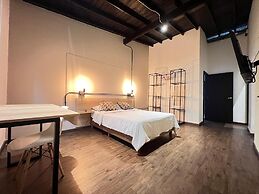 Frontera by Roots Rentals