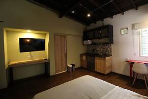 Frontera by Roots Rentals