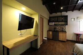 Frontera by Roots Rentals