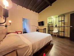 Frontera by Roots Rentals