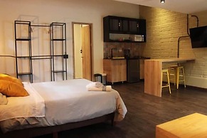 Frontera by Roots Rentals