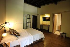 Frontera by Roots Rentals