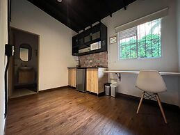 Frontera by Roots Rentals