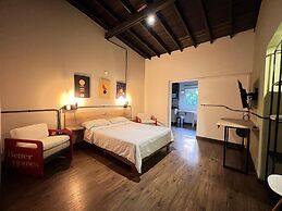 Frontera by Roots Rentals