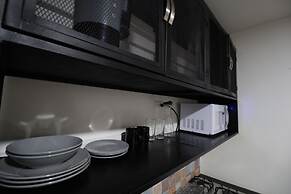 Frontera by Roots Rentals