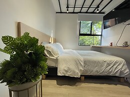 Frontera by Roots Rentals