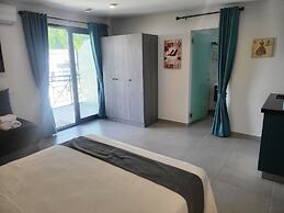 Oasis-Dream Holidays - La Petite France