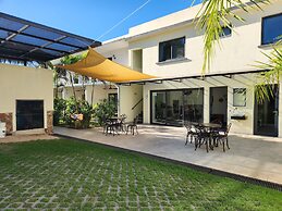 Oasis-Dream Holidays - La Petite France