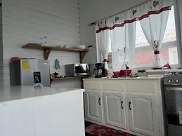 Round the point Bungalow