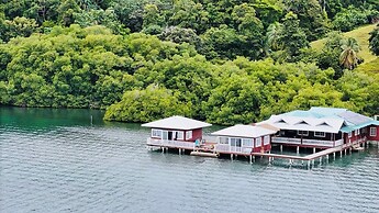 Round the point Bungalow