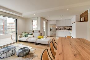3 Bed Penthouse With Terrace Close to Beach- 2200