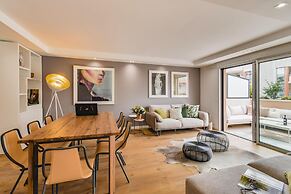 3 Bed Penthouse With Terrace Close to Beach- 2200