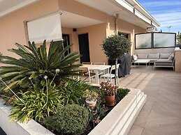 3 Bed Penthouse With Terrace Close to Beach- 2200