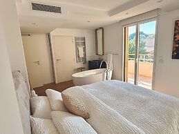 3 Bed Penthouse With Terrace Close to Beach- 2200