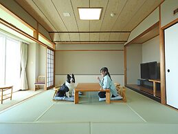 Nanki Shirahama Wan Wan Paradise