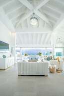 La Perla Bianca - 1 BR Beachfront Luxury Villa Offering Utmost Privacy