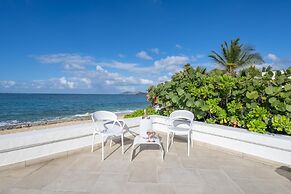 La Perla Classic- 1 BR Beachfront Luxury Villa