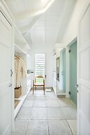 La Perla Classic- 1 BR Beachfront Luxury Villa