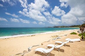 La Perla Classic- 1 BR Beachfront Luxury Villa