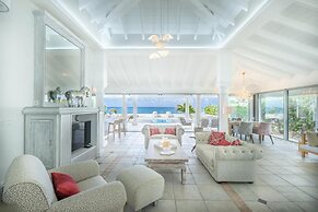 La Perla Classic- 1 BR Beachfront Luxury Villa
