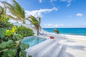 La Perla Classic- 1 BR Beachfront Luxury Villa