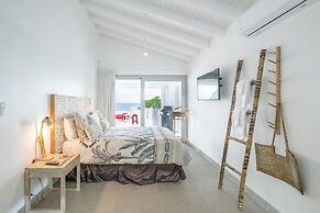 La Perla Palais - Luxury Villa on Private Beach