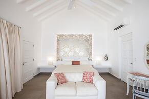 La Perla Palais - Luxury Villa on Private Beach