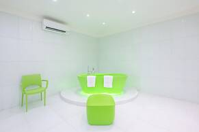 La Perla Palais - Luxury Villa on Private Beach