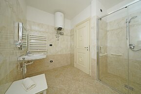 Relais du Lac IV by Wonderful Italy