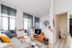 Nomad s Netto Subway - Romantic Terrace