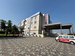 Muhurat Hotel and Resort - Raipur