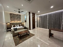 Muhurat Hotel and Resort - Raipur