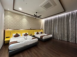 Muhurat Hotel and Resort - Raipur