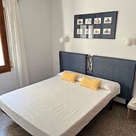 Les Roques 6 in Roses