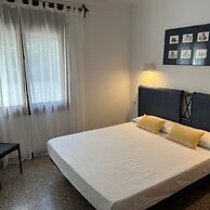 Les Roques 6 in Roses