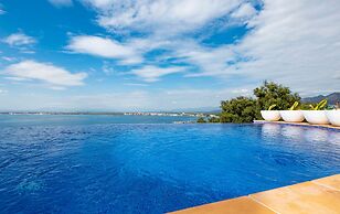 Castell Mar 1004 in Roses