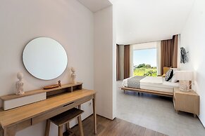 Swan Villa 1 in Seminyak