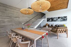 Swan Villa 1 in Seminyak