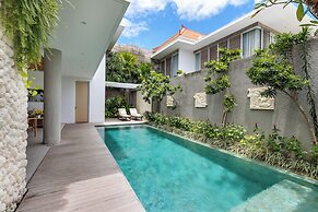 Swan Villa 1 in Seminyak