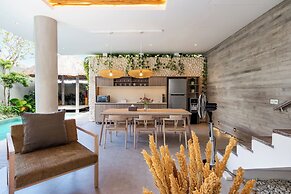 Swan Villa 1 in Seminyak