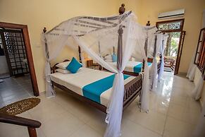 South Point Abbey Whole Villa 4 Bedroom (Sleeps 9)