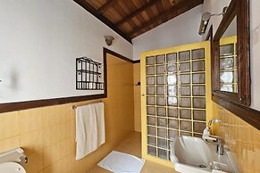 South Point Abbey Whole Villa 4 Bedroom (Sleeps 9)