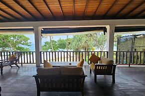 South Point Abbey Whole Villa 4 Bedroom (Sleeps 9)