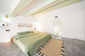 Sea of Stars country homestay