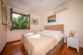 Holiday Home Lapad Beach Royal