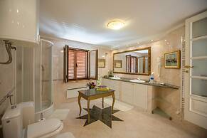 Holiday Home Lapad Beach Royal